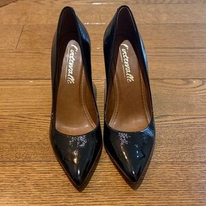 L’Intervalle Women's Glossy Black Heels